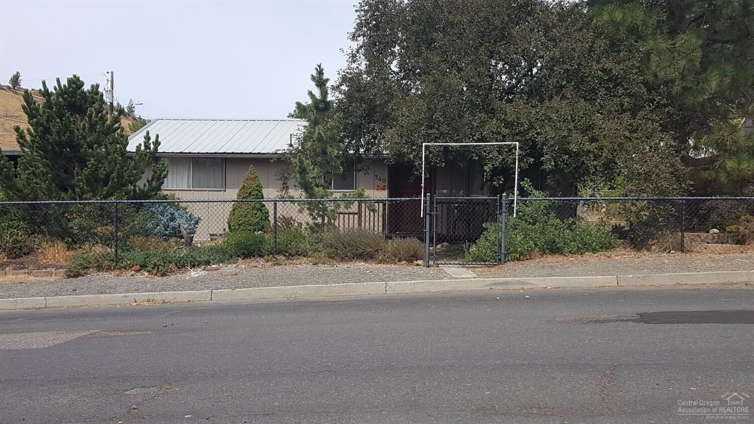 Property Photo: 340 SW G Street OR 97741