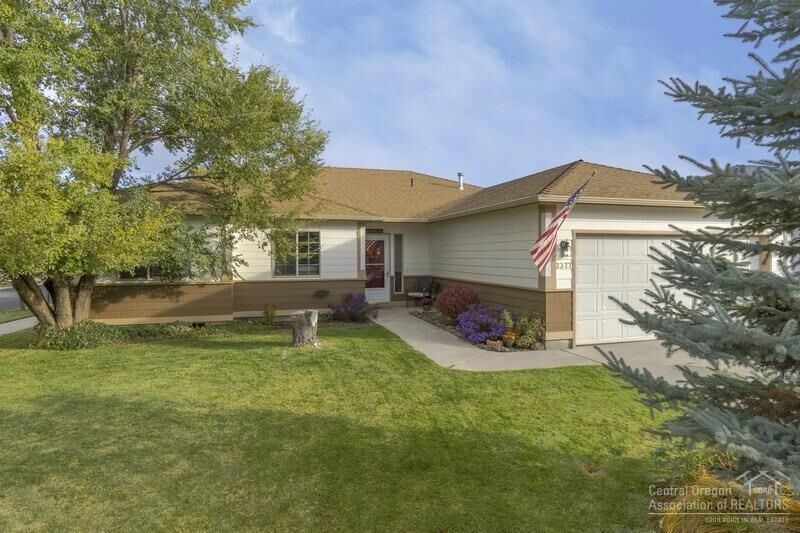 Property Photo:  2377 NW Elm Place  OR 97756 