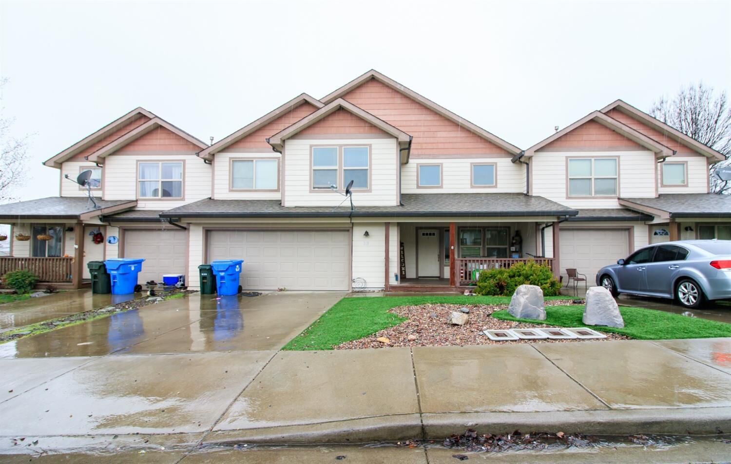 Property Photo: 213 Northview Drive OR 97524