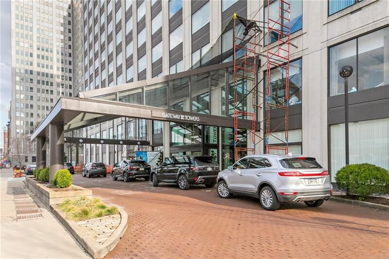 Property Photo: 320 Fort Duquesne Boulevard 15K PA 15222
