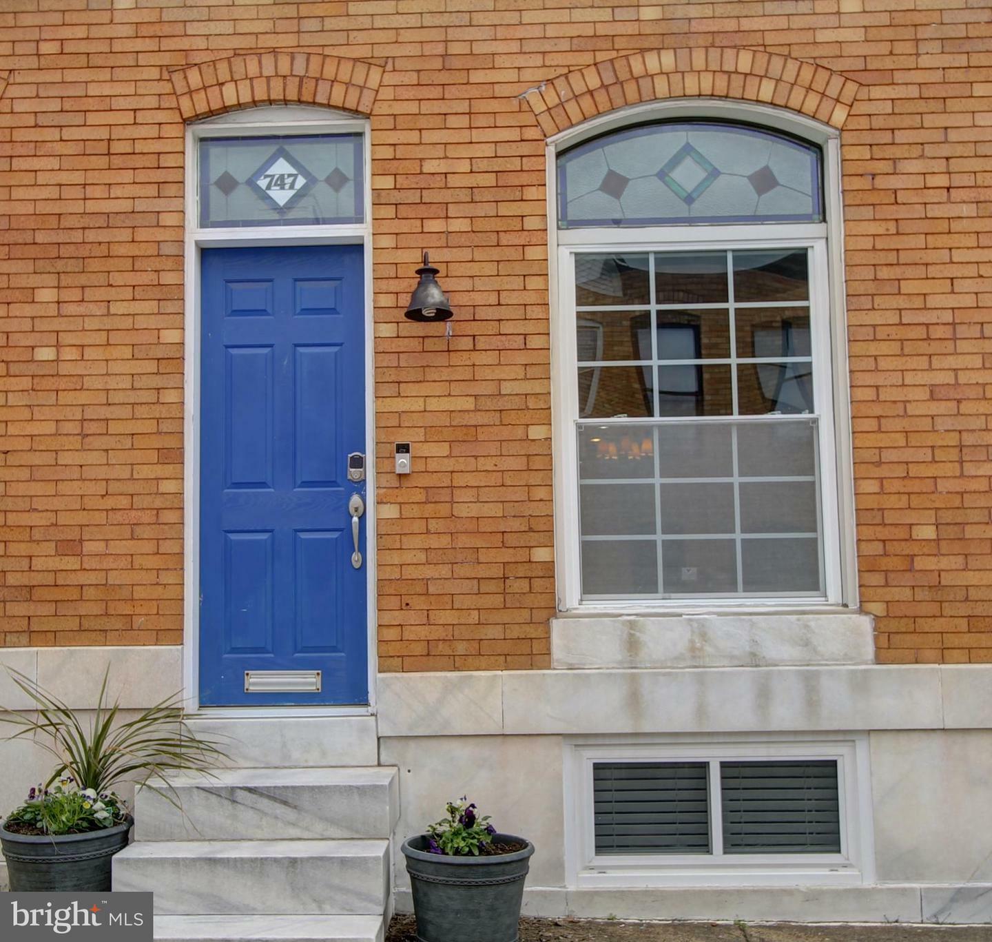 Property Photo:  747 S Curley Street  MD 21224 