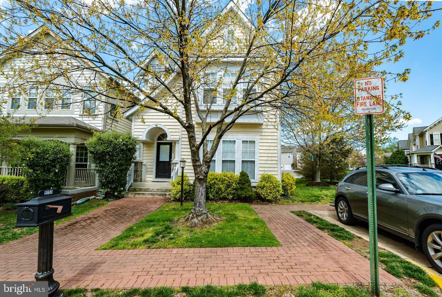 Property Photo:  9153 Stonegarden Drive  VA 22079 