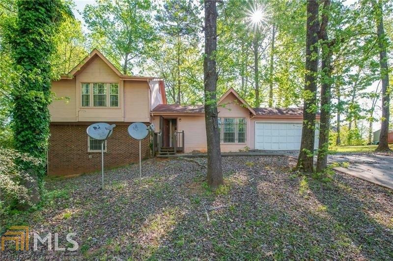 Property Photo:  2436 Wilshire Ct  GA 30035 