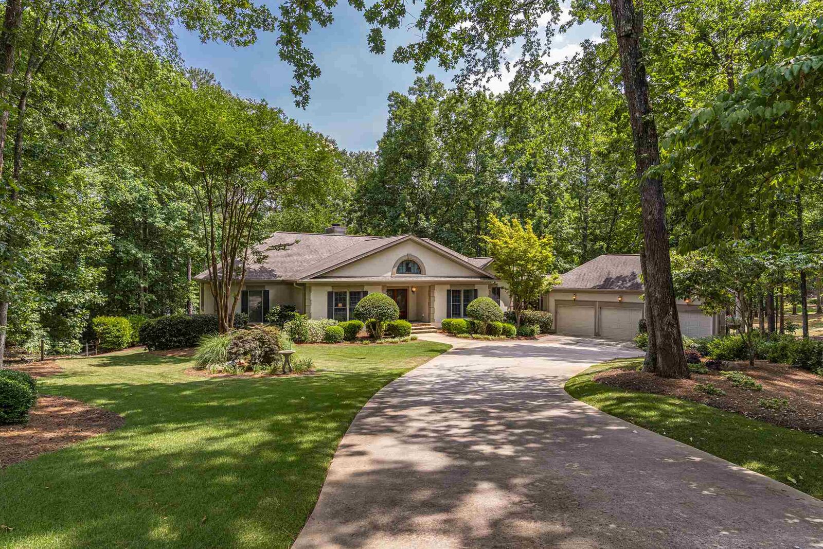 Property Photo: 1021 Parkers Fort GA 30642
