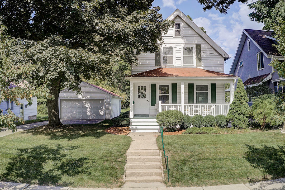 Property Photo:  8442 Kenyon Ave  WI 53226 