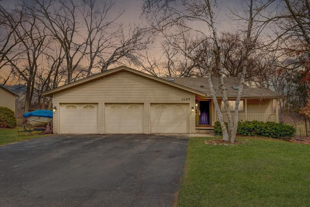 Property Photo: 1465 Richards Court MN 55122