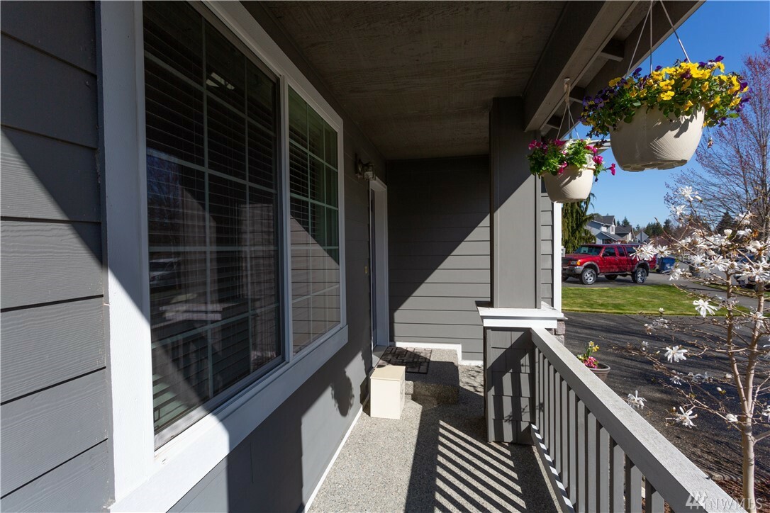 Property Photo:  6704 86th Ave NE  WA 98270 