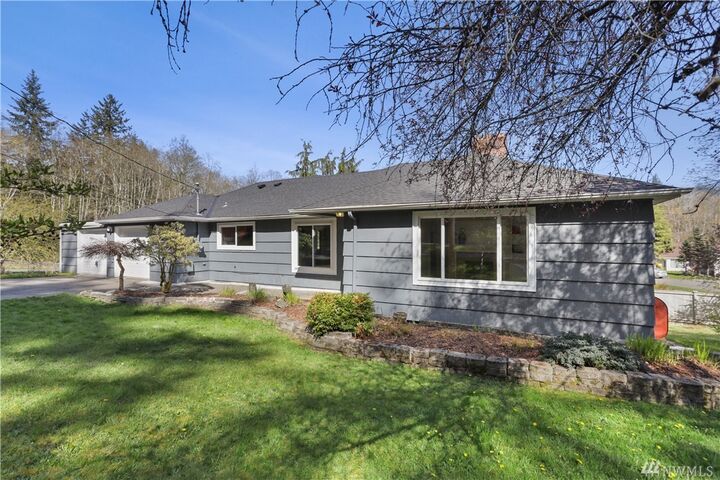 Property Photo:  2124  Division Street NW  WA 98502 