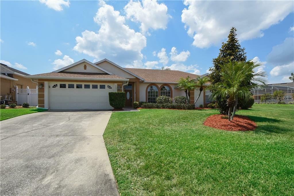 Property Photo:  5411 Loma Vista Loop  FL 33896 