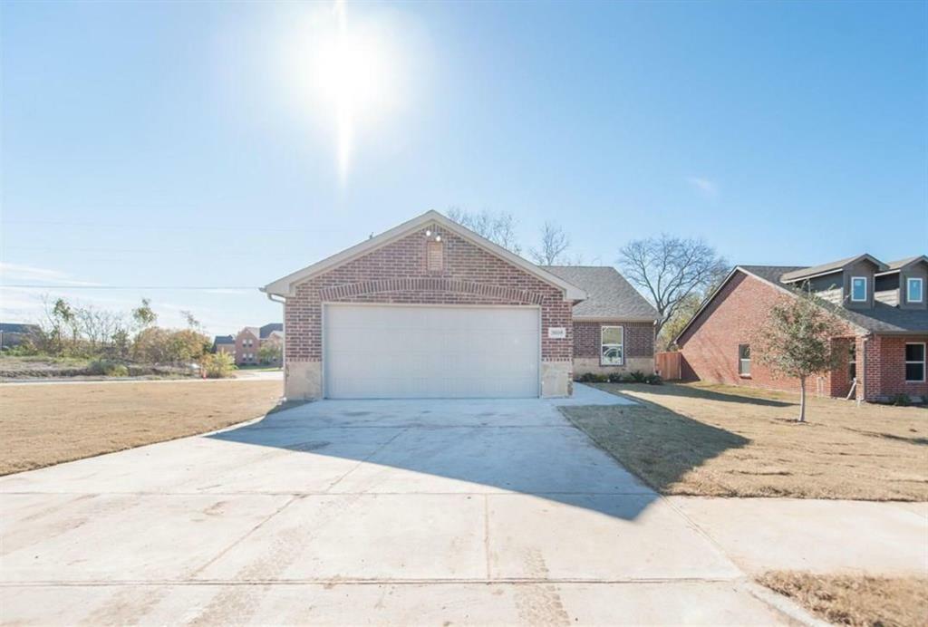 Property Photo: 3608 Brookstone TX 75092