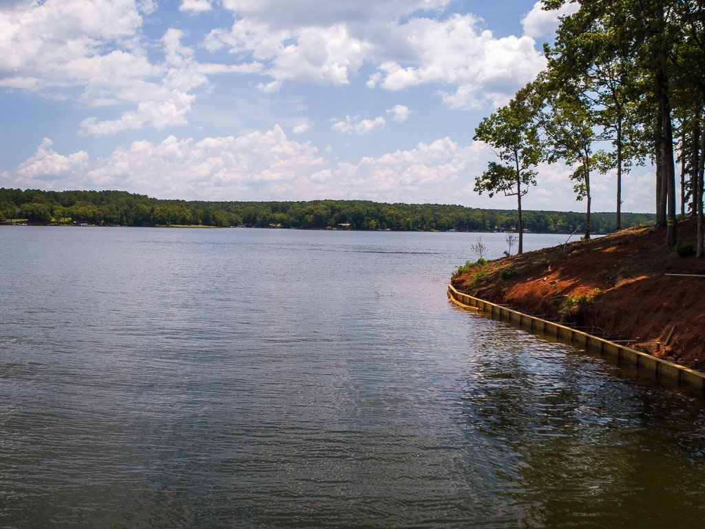 Property Photo: 1040 South Shoals Drive GA 30642