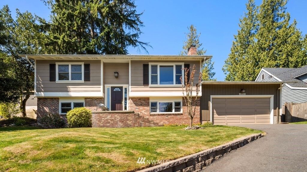 Property Photo:  10309  Mary Avenue NW  WA 98177 