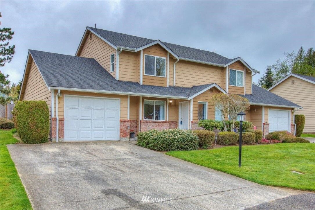 Property Photo: 11710 112th Avenue Ct E WA 98374