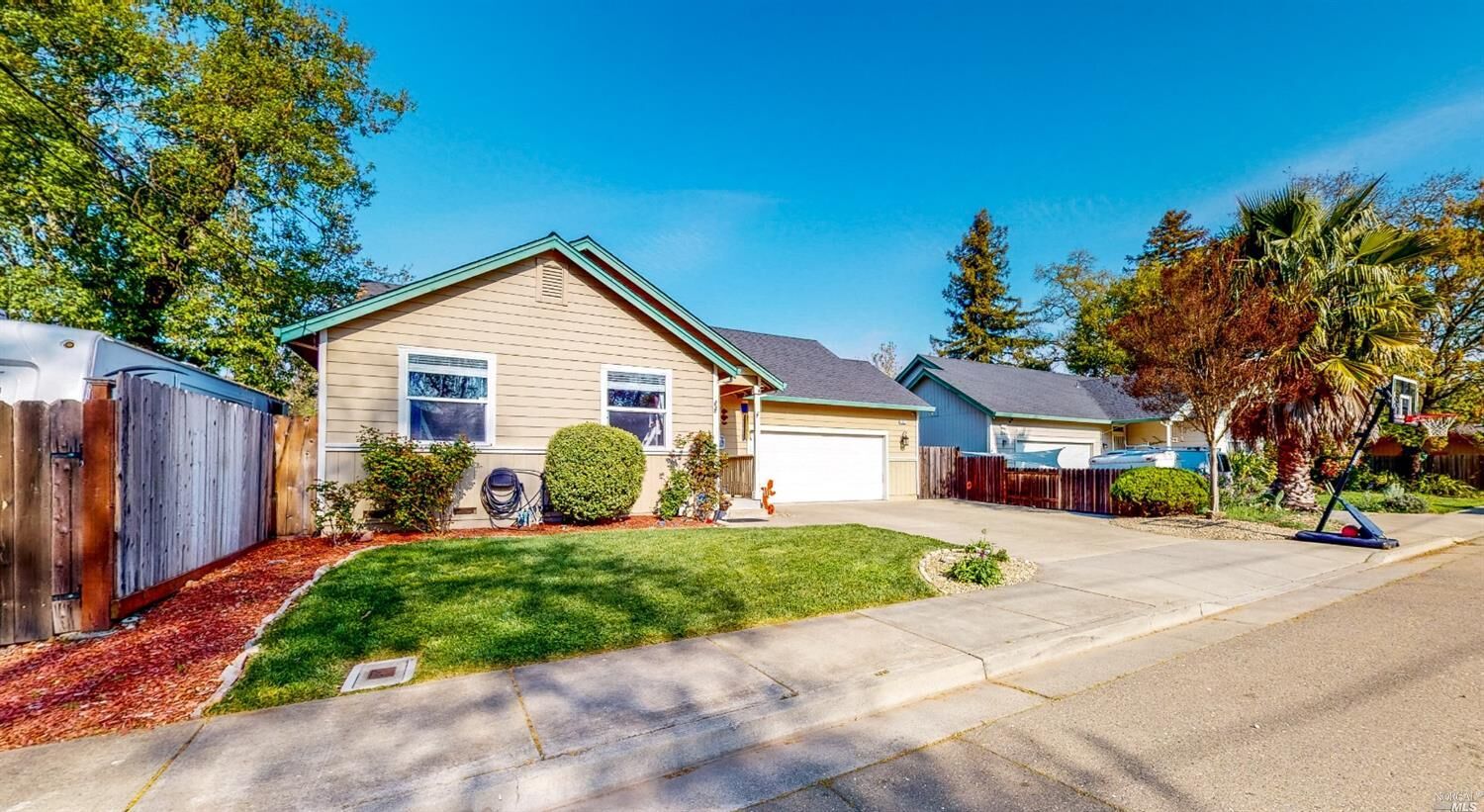 Property Photo:  125 2nd Street  CA 95492 