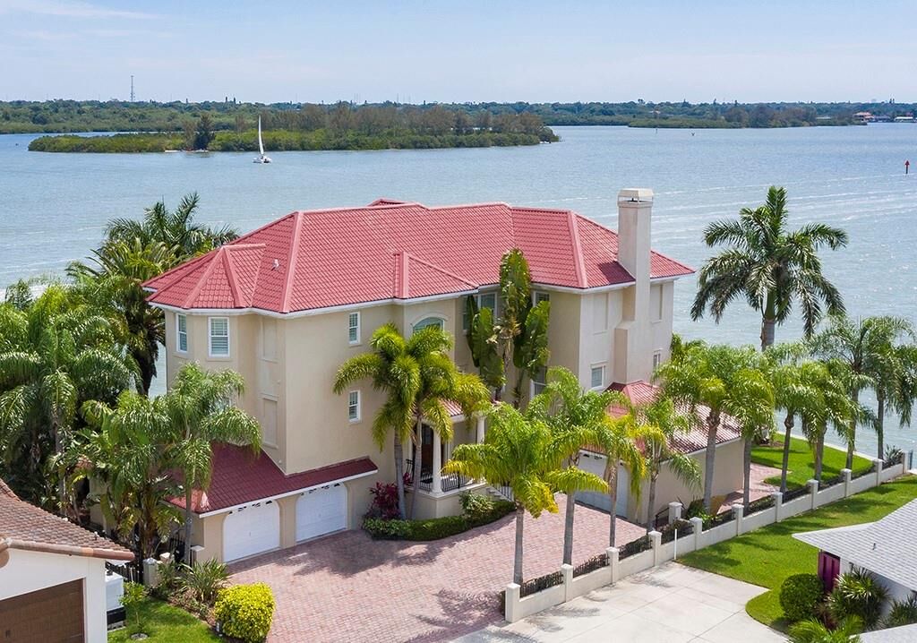 Property Photo:  340 176th Ave Circle  FL 33708 