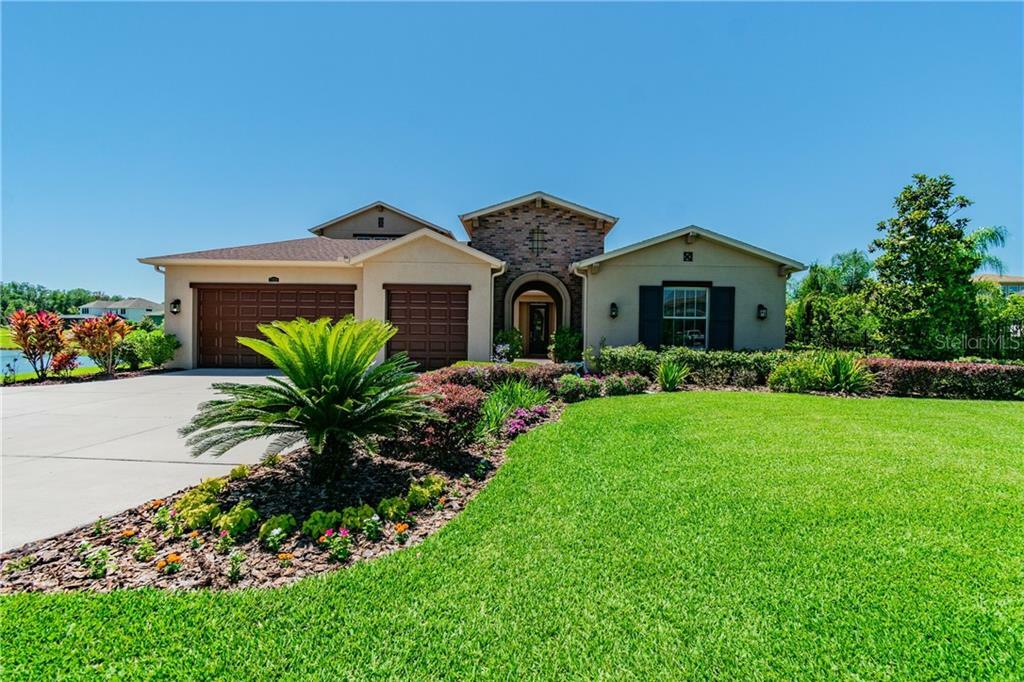 Property Photo:  17824 Newcastle Field Drive  FL 33559 