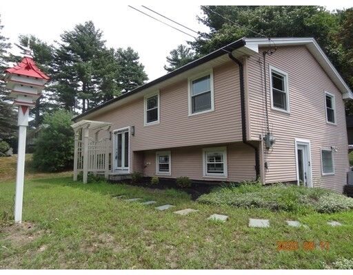 41 Hartford Avenue North  Upton MA 01568 photo