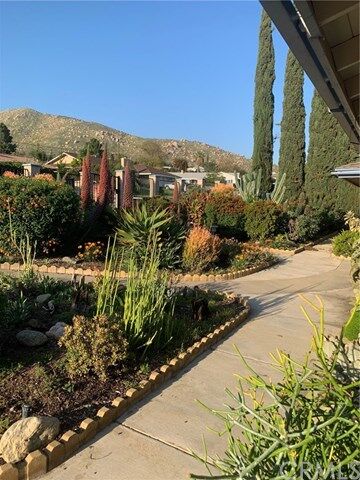 Property Photo:  25097 Jaclyn Avenue  CA 92557 