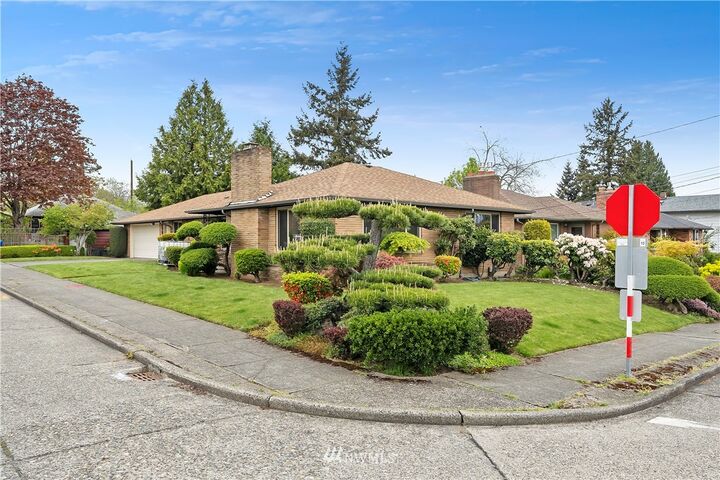 Property Photo:  6318 S Prentice Street  WA 98178 