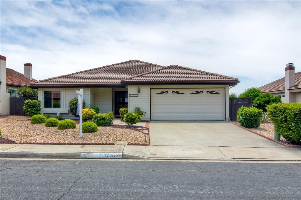Property Photo: 17612 Fonticello Way CA 92128