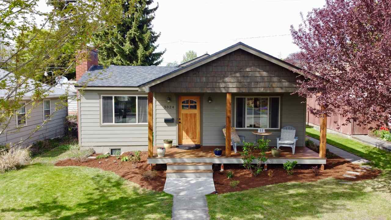 Property Photo:  3024 W Grace Ave  WA 99205 