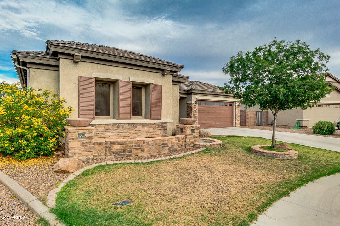 Property Photo:  22529 N Celtic Avenue  AZ 85139 