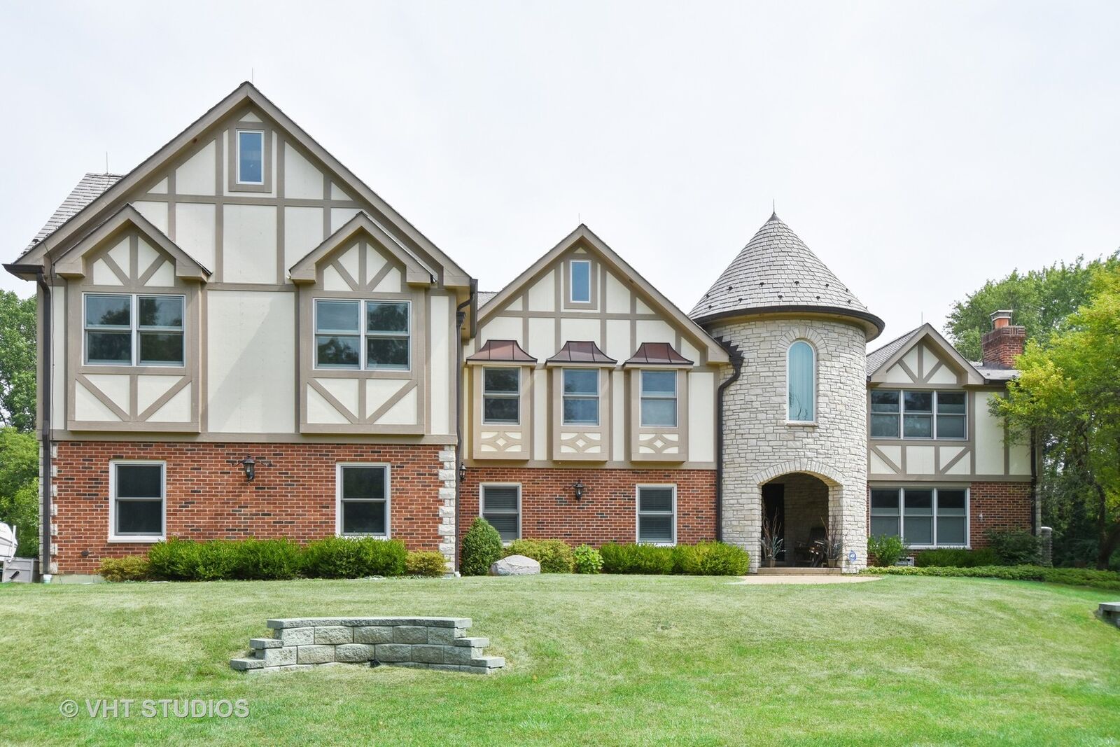 Property Photo:  157K Helm Road  IL 60010 