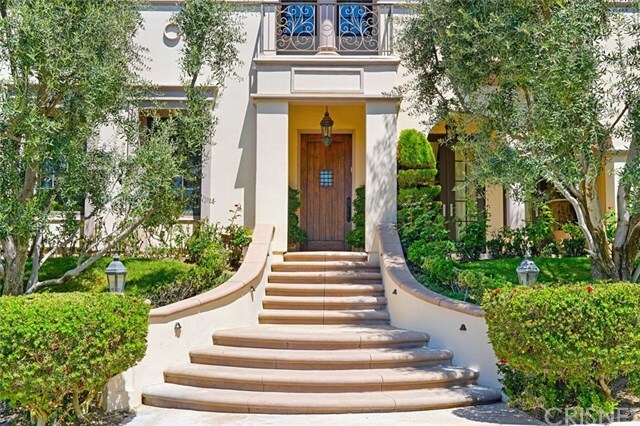Property Photo: 25057 Prado De Los Pajaros CA 91302