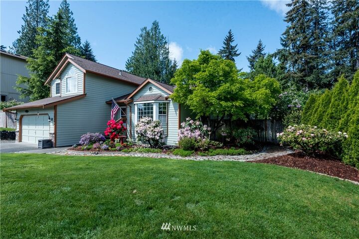 Property Photo: 10504 198th Avenue Ct E WA 98391