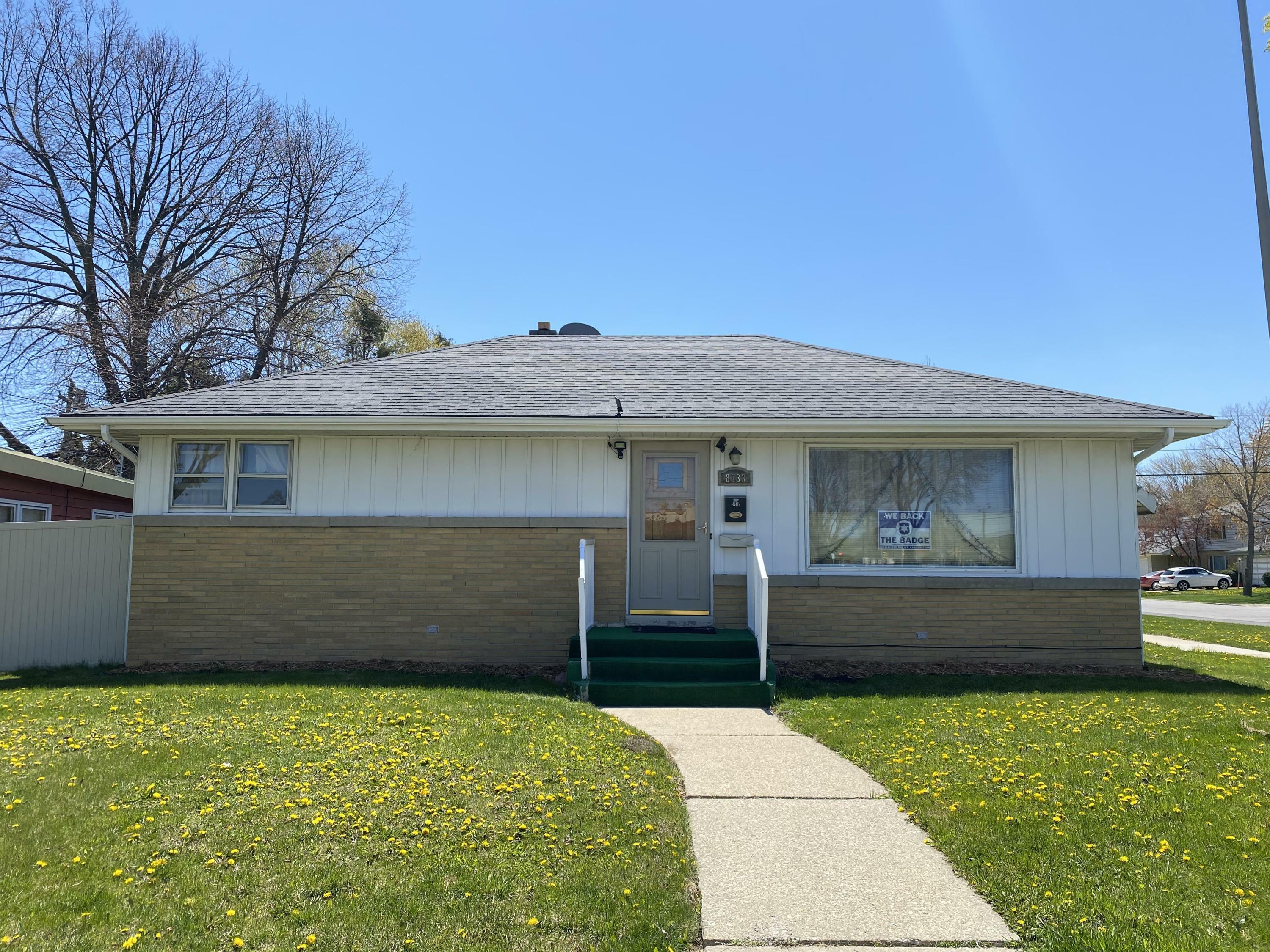 Property Photo: 8333 W Melvina St WI 53222