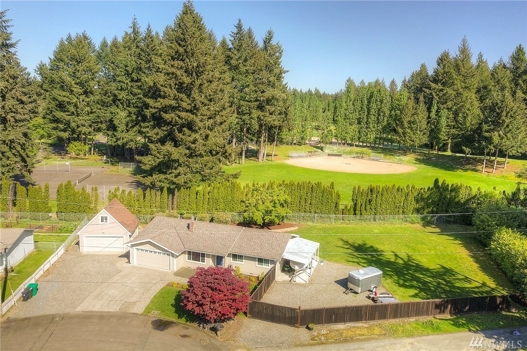 Property Photo: 3526 Humphrey St SE WA 98501