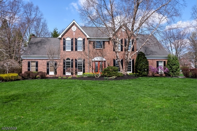 Property Photo: 18 Silverthorn Ln NJ 08502