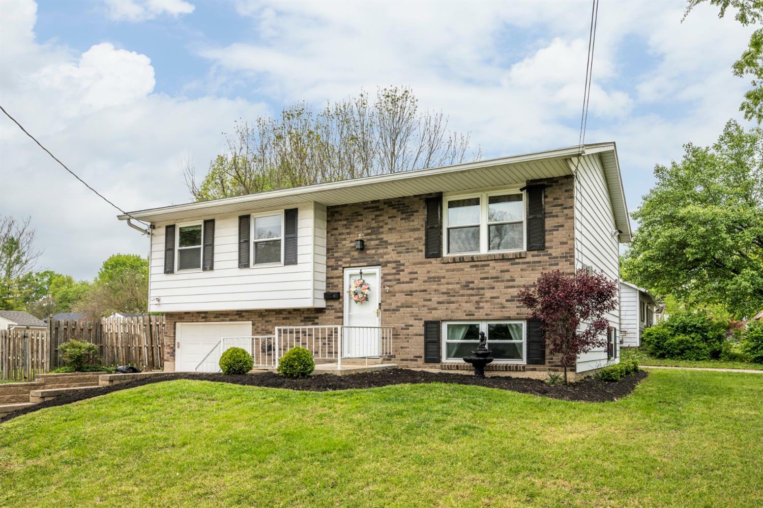 Property Photo:  226 Goodrich Lane  OH 45233 