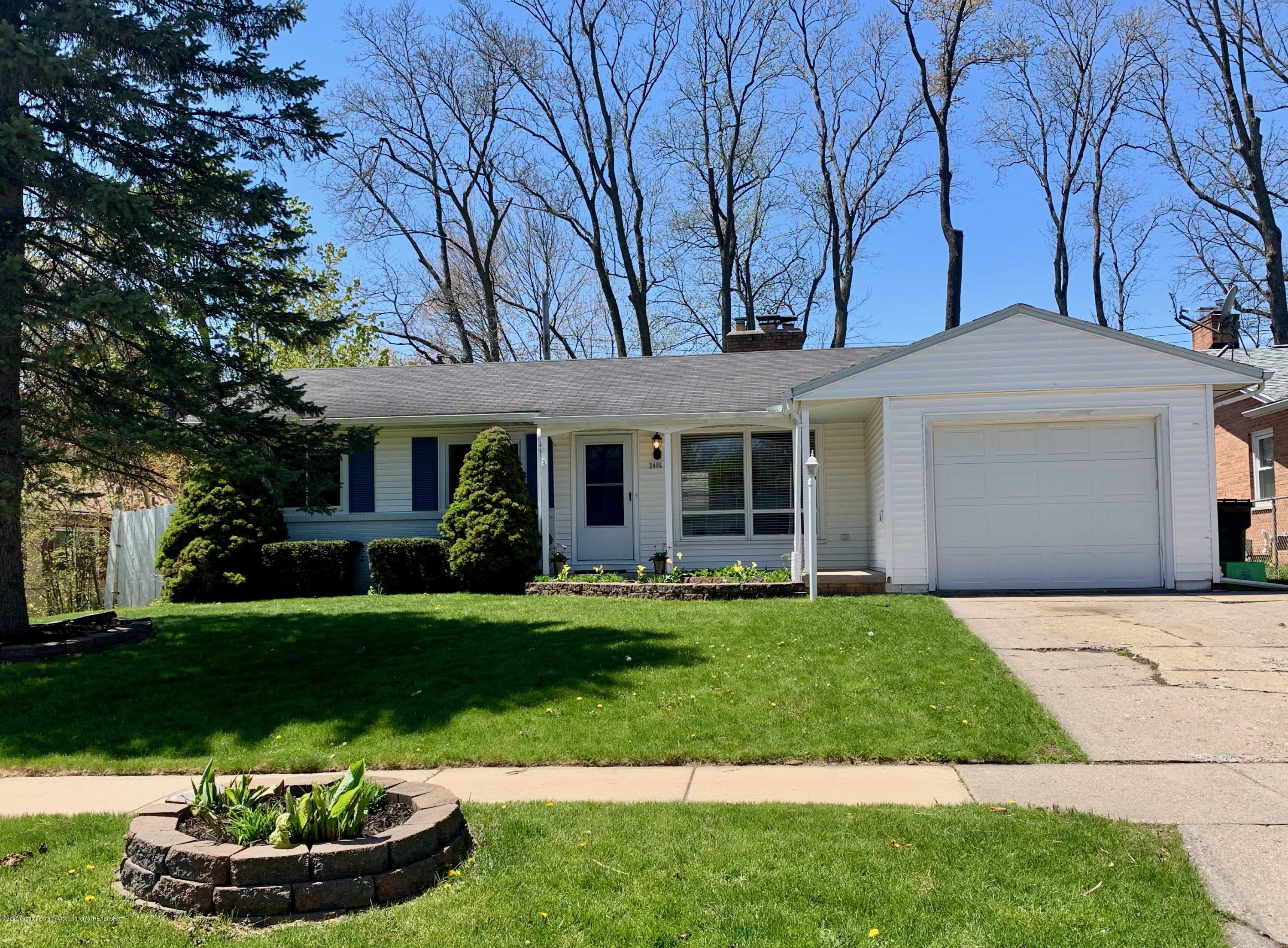 Property Photo: 2406 Bedford Road MI 48911
