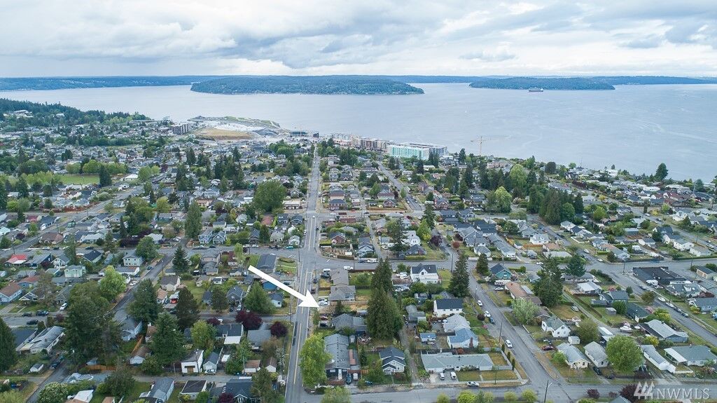 Property Photo:  4313 N Orchard Street  WA 98407 