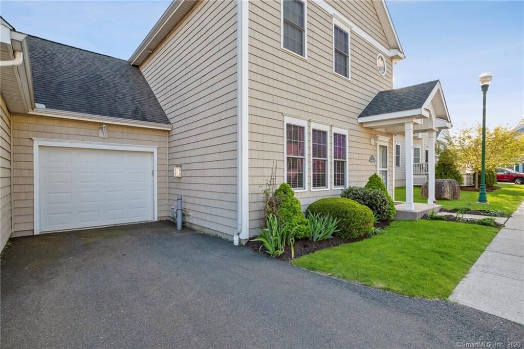 Property Photo: 8 Beach Shore Drive 8 CT 06460