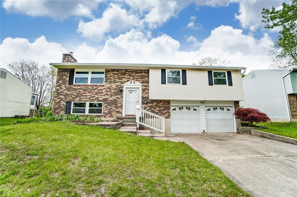Property Photo:  4641 Strathaven Drive  OH 45424