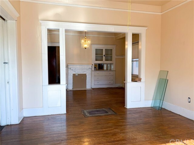 Property Photo:  1636 S New Hampshire Avenue  CA 90006 