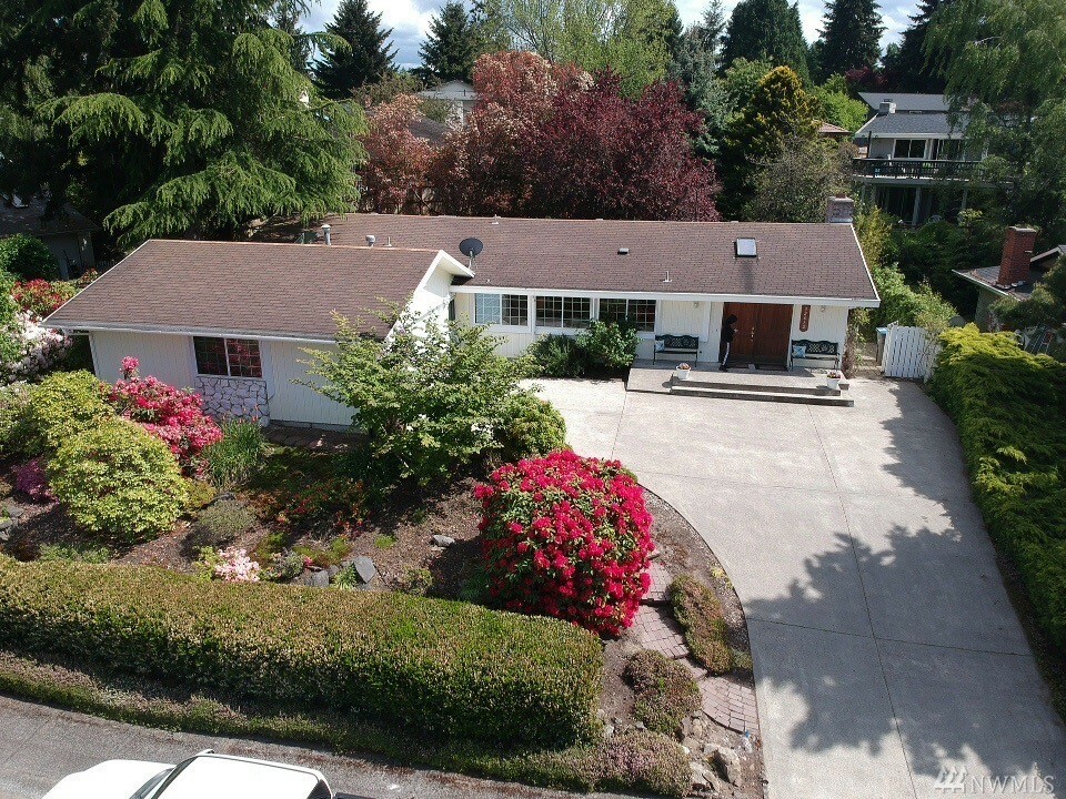 Property Photo: 32612 39th Ave SW WA 98023
