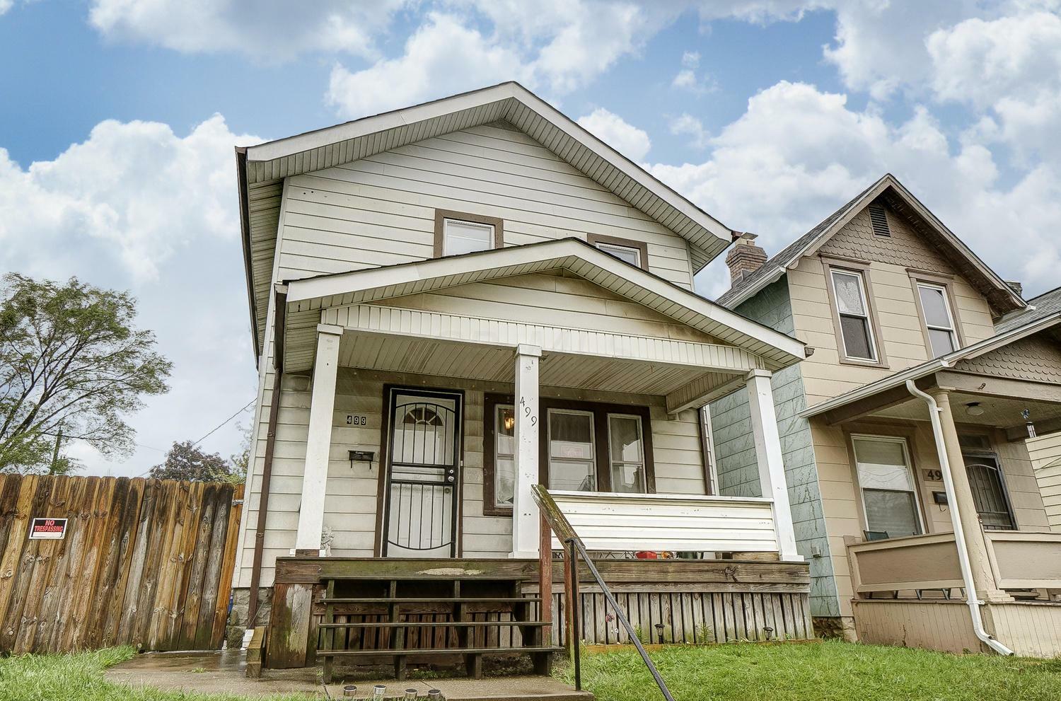 Property Photo:  499 E Welch Avenue  OH 43207 