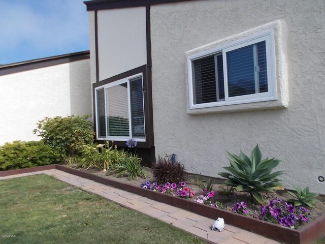 Property Photo:  3060 Ketch Place  CA 93035 