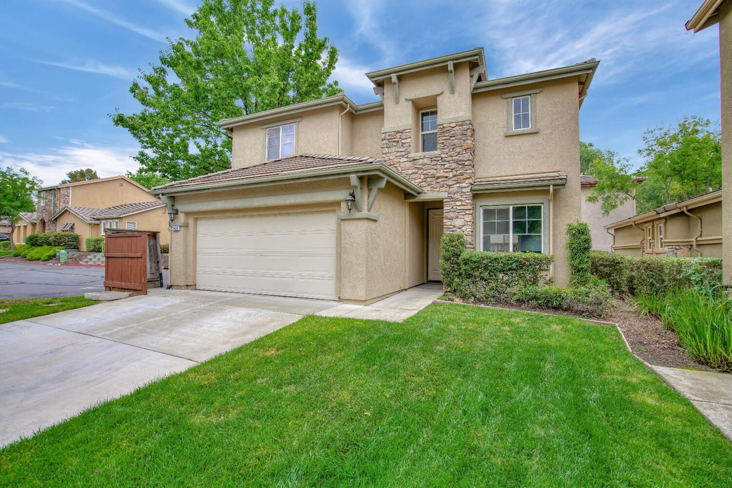 Property Photo: 3420 Kensington Court CA 95765