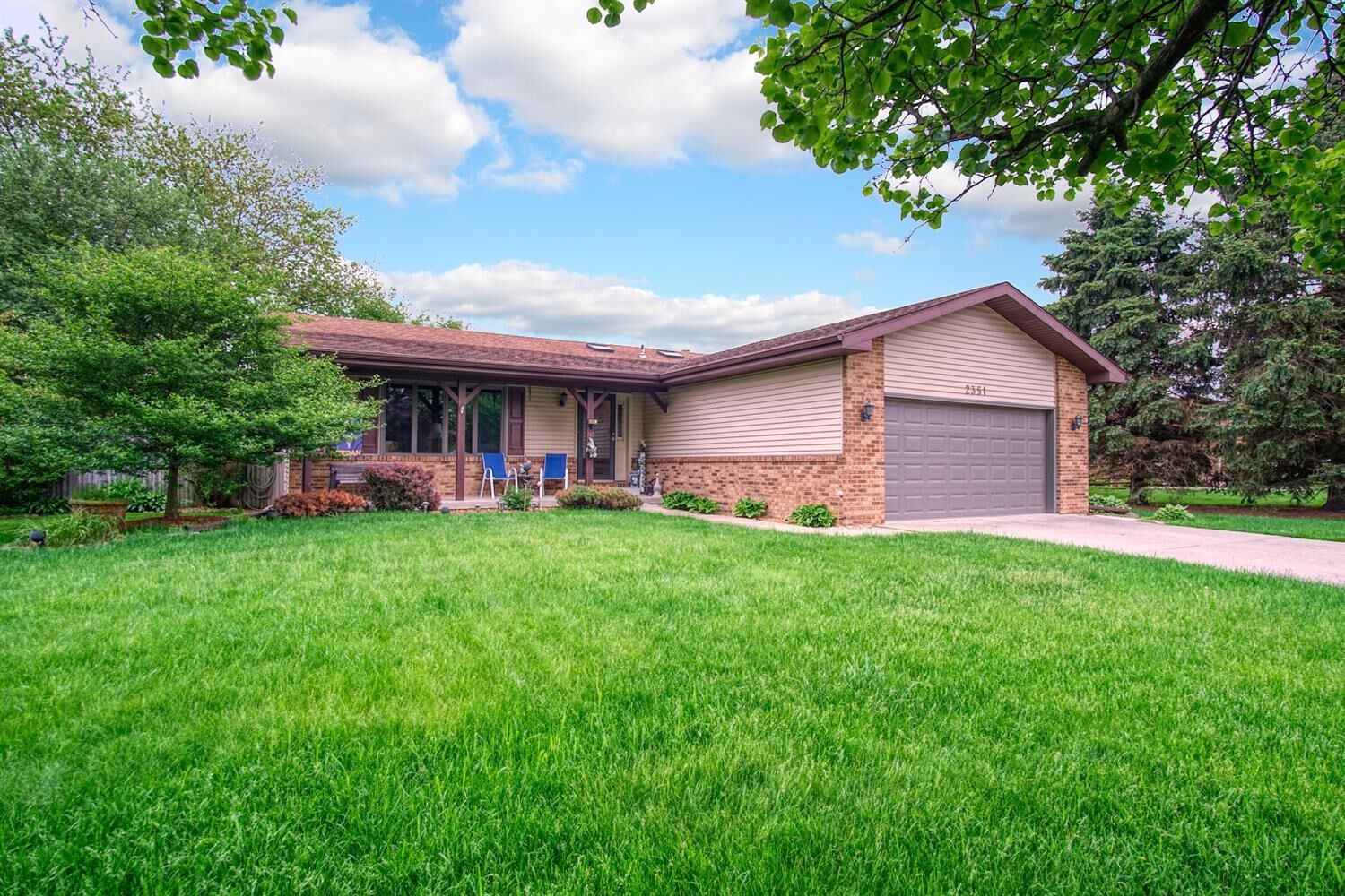 Property Photo: 2351 Rolling Hill Drive IN 46311