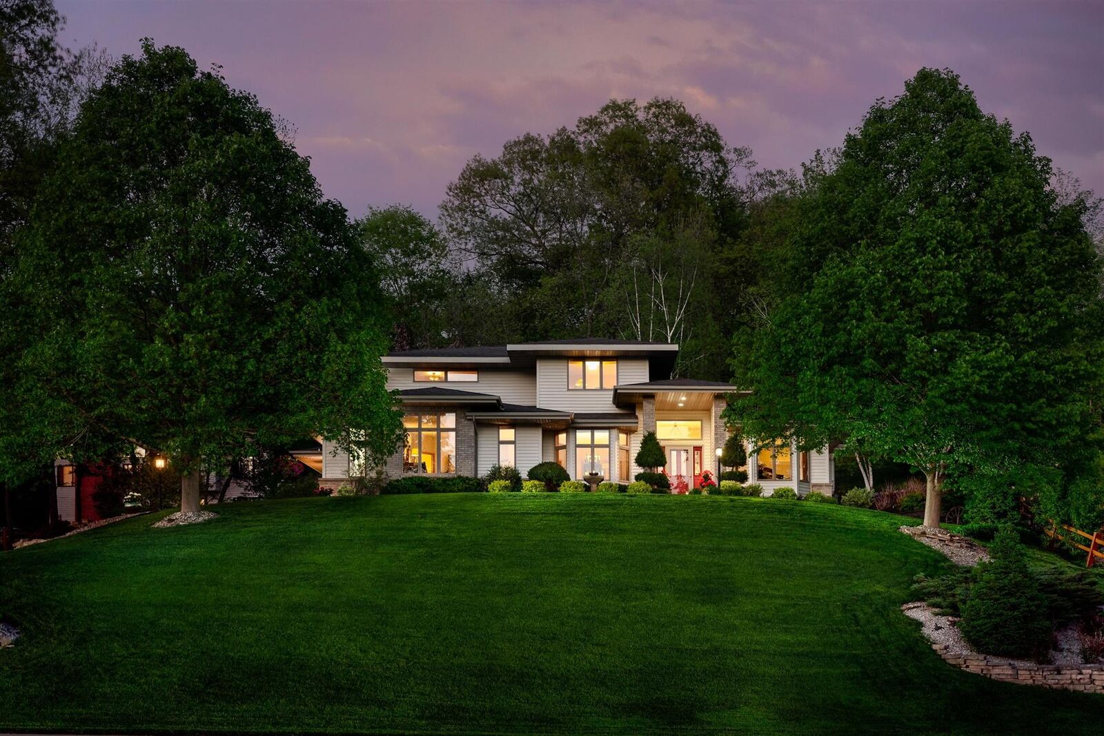 Property Photo:  204 Larkspur Ln E  WI 54650 