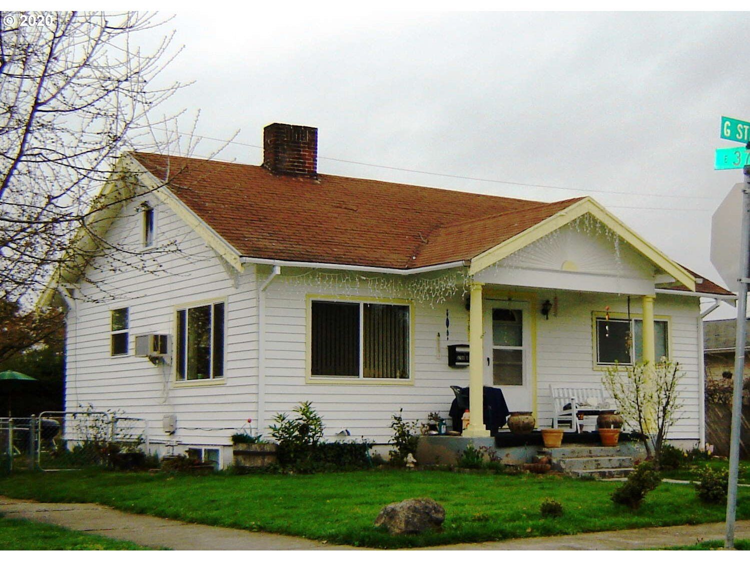 Property Photo: 3700 G St WA 98663