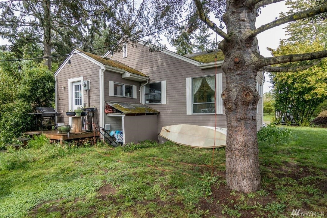 Property Photo:  2282 Hendricks  WA 98368 