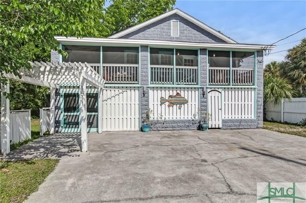 Property Photo: 1611 Jones Avenue GA 31328