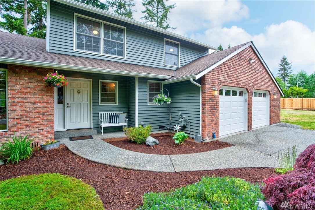 Property Photo:  18322  Bellflower Road  WA 98012 