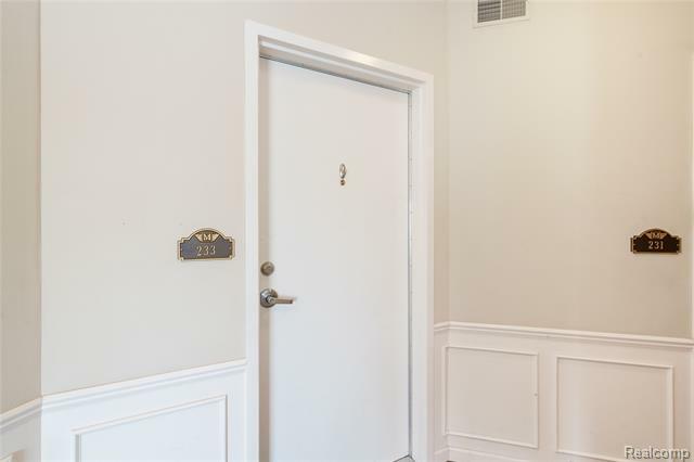 Property Photo: 233 Main Street 5 MI 48111