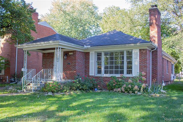 Property Photo: 458 La Belle Road MI 48236